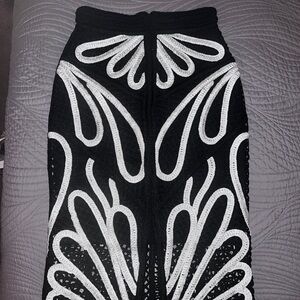 Maje Jupe Emboidered Skirt Noir Blanc size S
